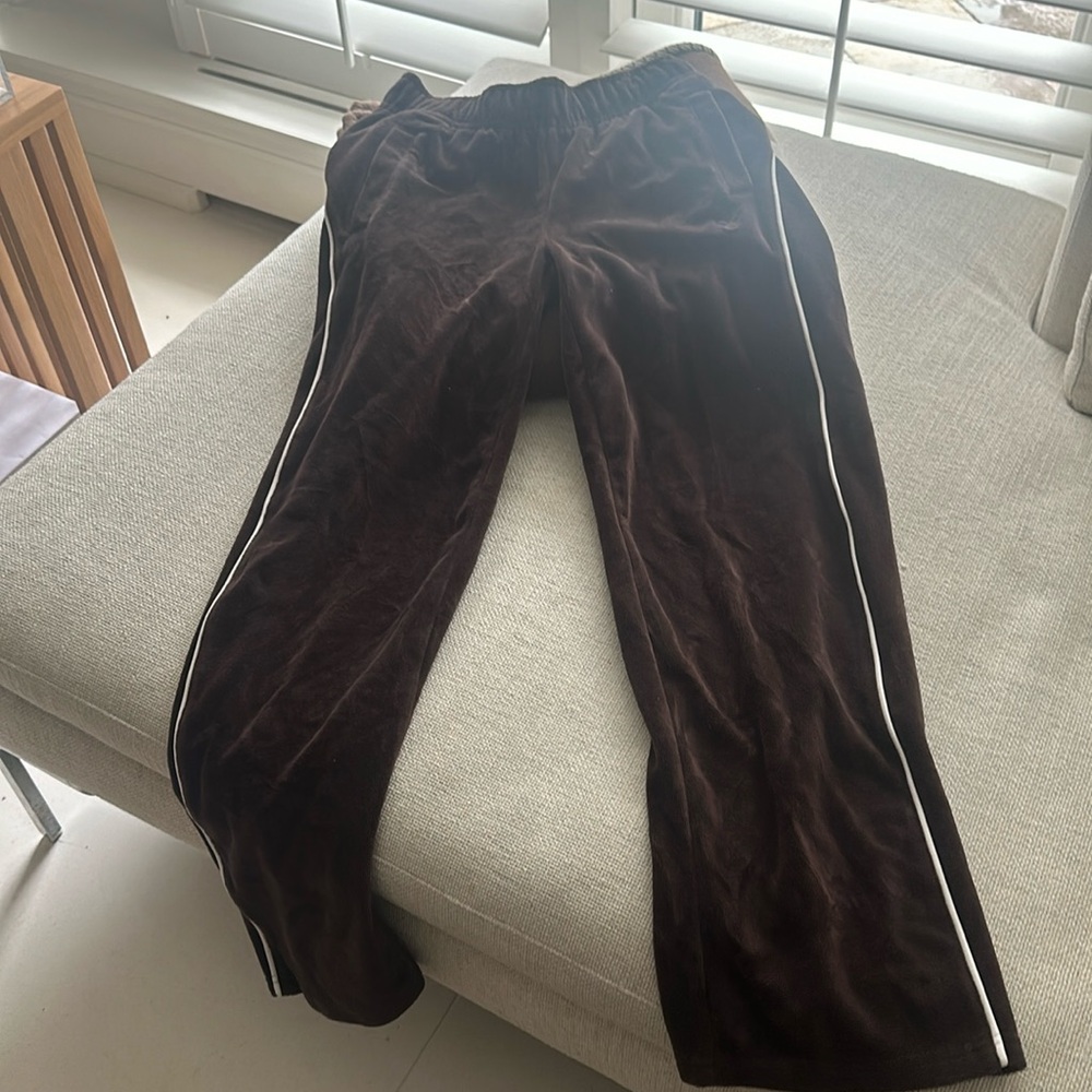 Beautiful velvety pants with stripe on sides.